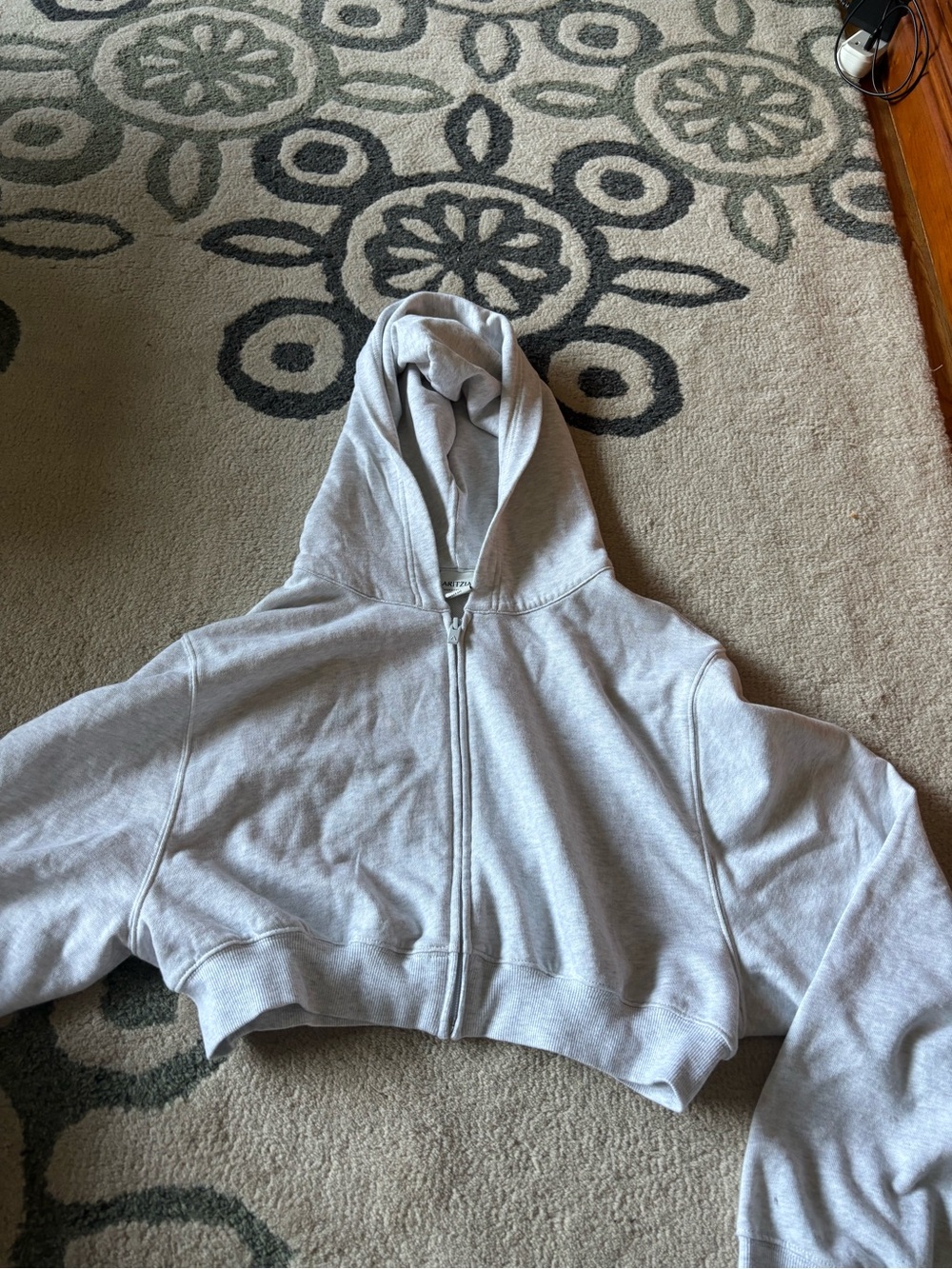 Aritzia Heather  Gray Cropped Zip-Up Hoodie